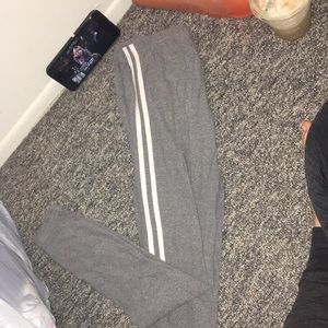 grey leggings